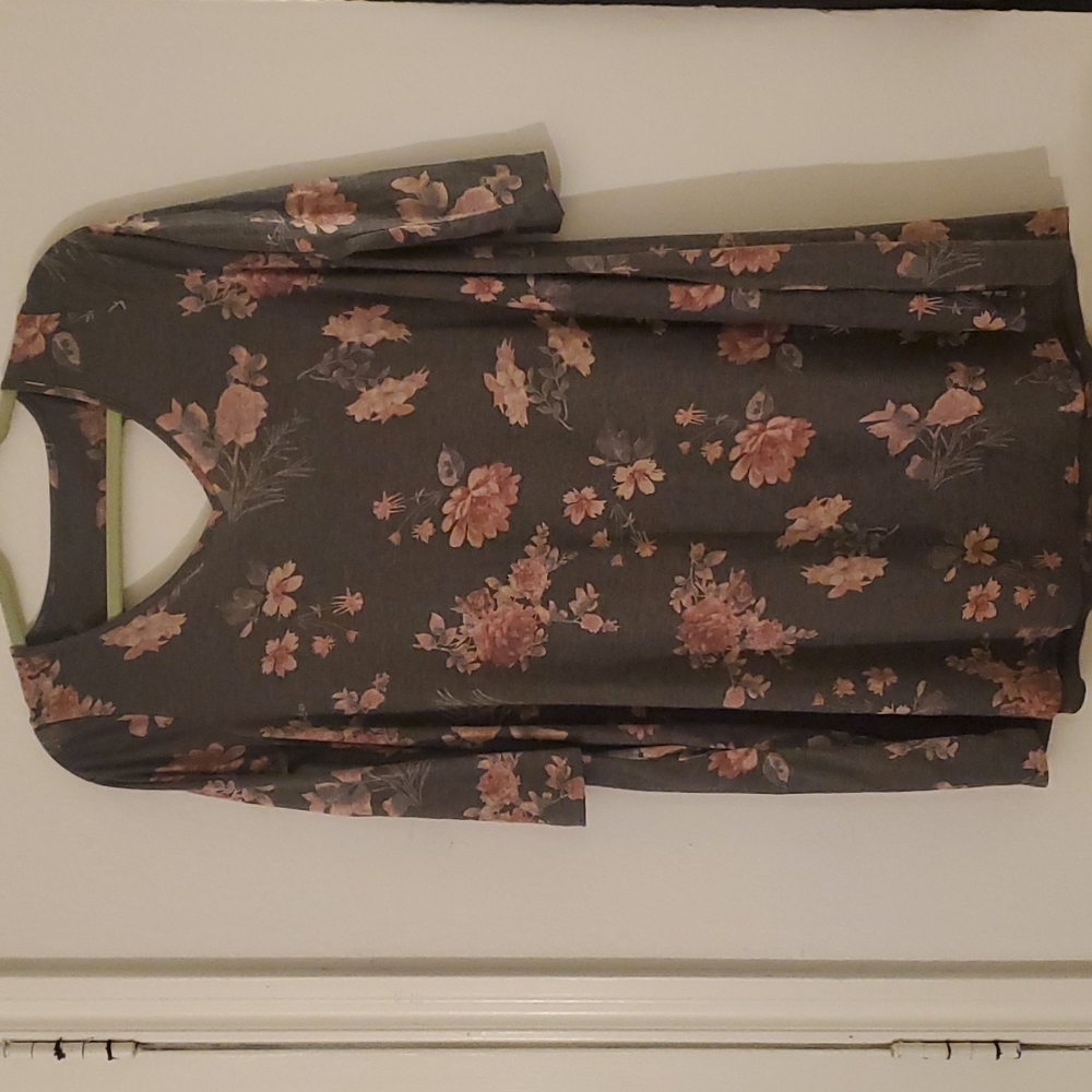 🎊4/$20 // MTS: Floral Dress